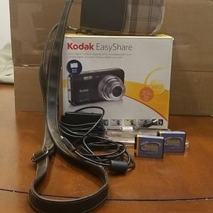 Accessories for Kodak V803 EasyShare Camera